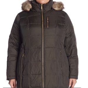 Michael Kors Front Zip Faux Fur jacket